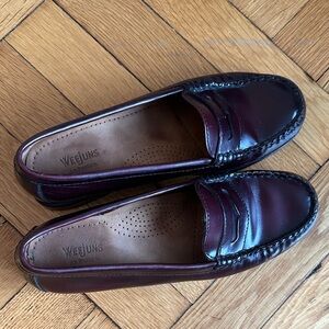 G.H. Bass & Co. Burgundy weejuns/Loafers